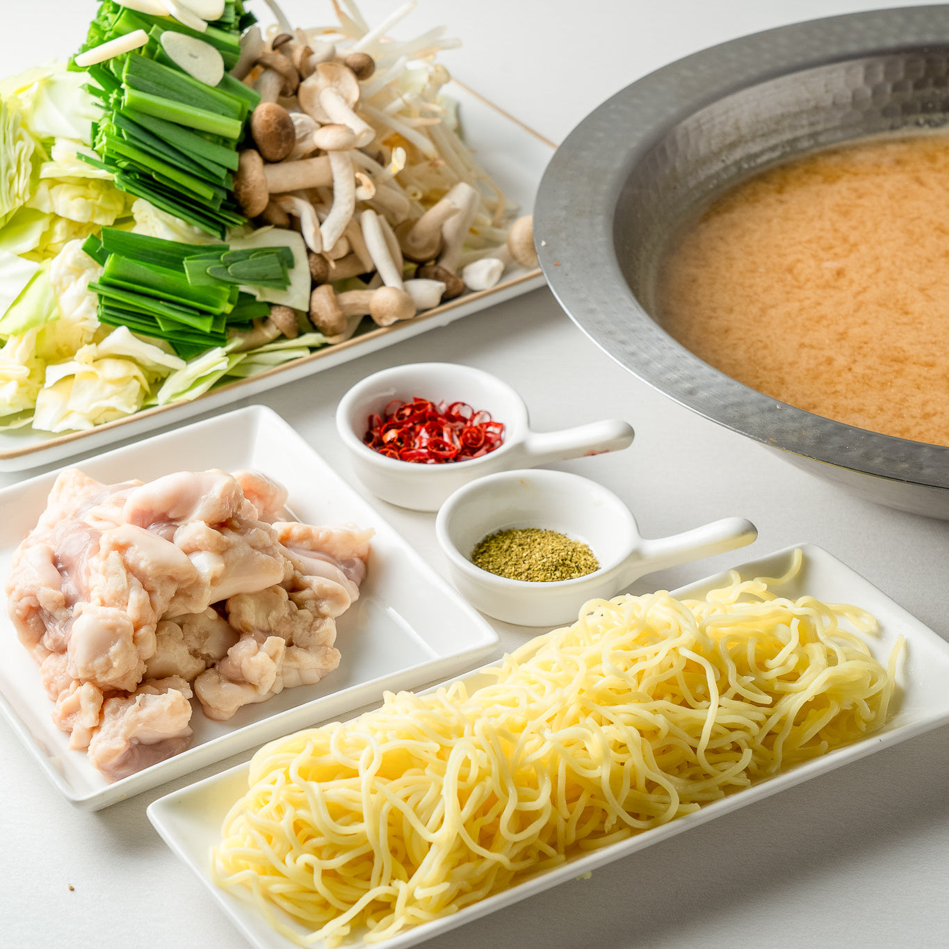 牧草あか牛 濃厚もつ鍋セット(野菜付き)
